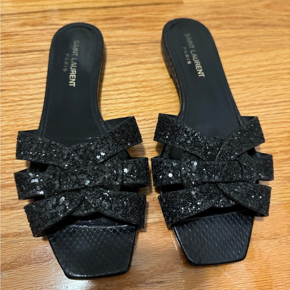 Saint Laurent tribute flat sandals